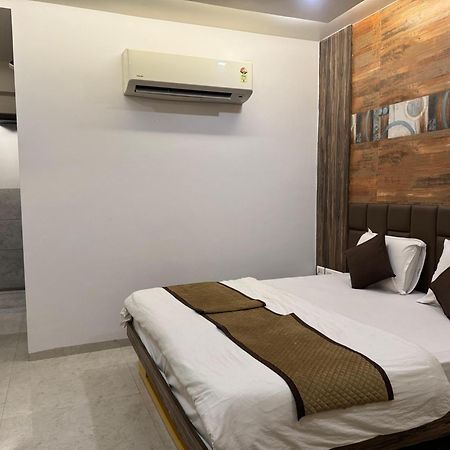 Hotel Kabir Ahmedabad Exteriör bild