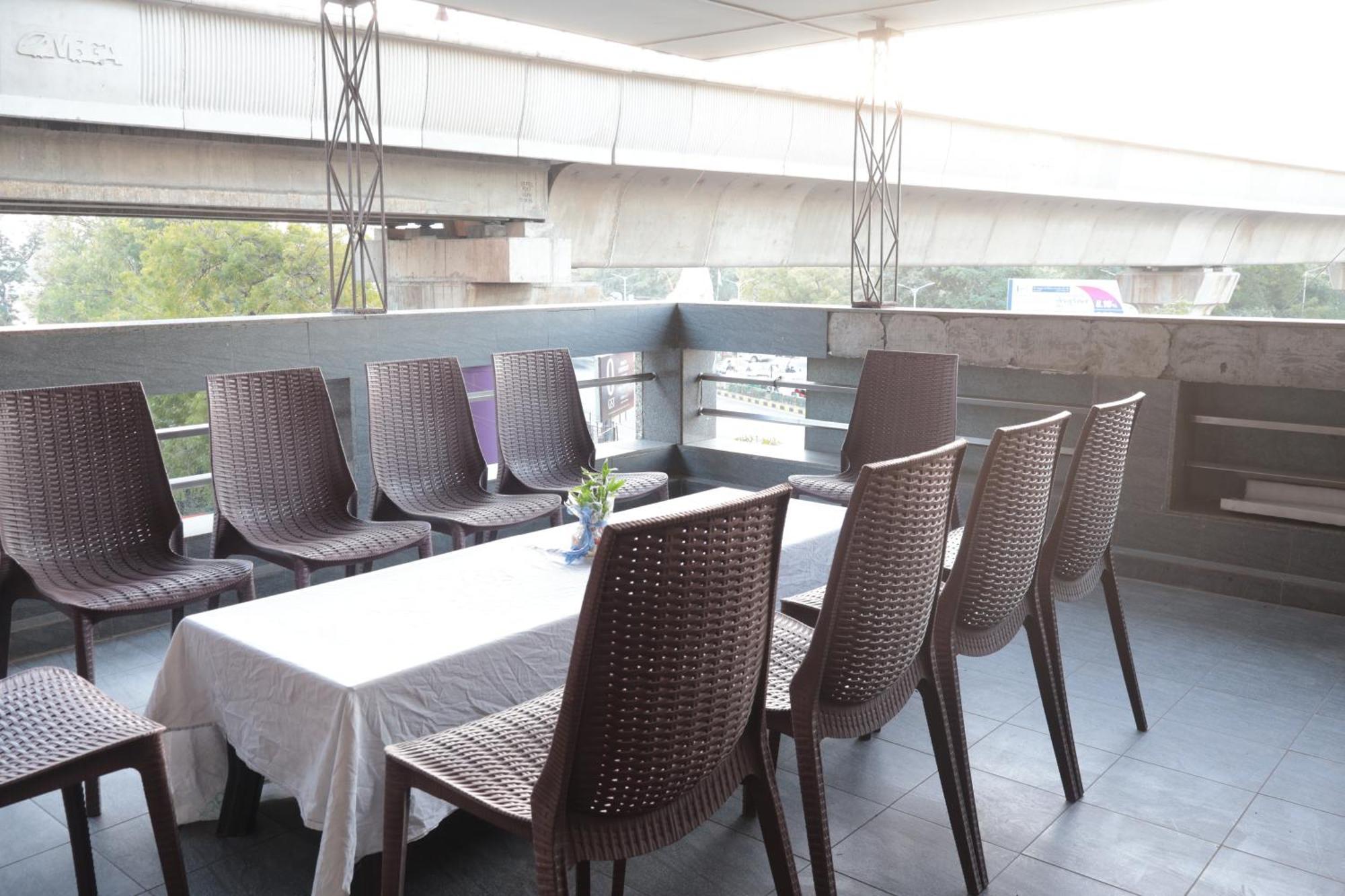 Hotel Kabir Ahmedabad Exteriör bild