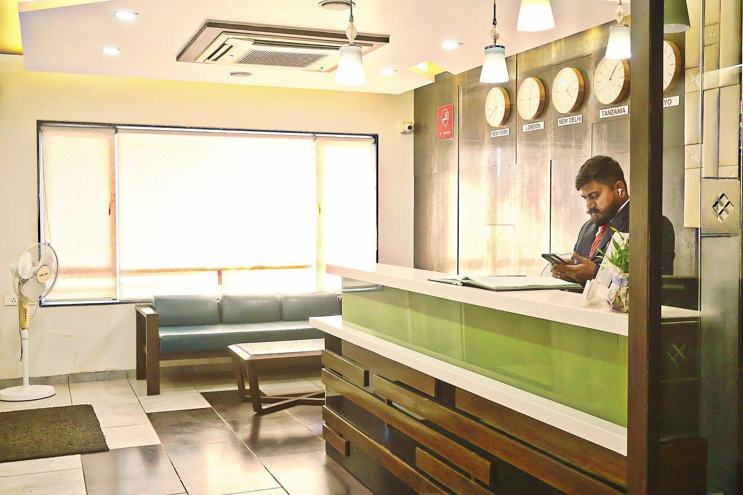 Hotel Kabir Ahmedabad Exteriör bild